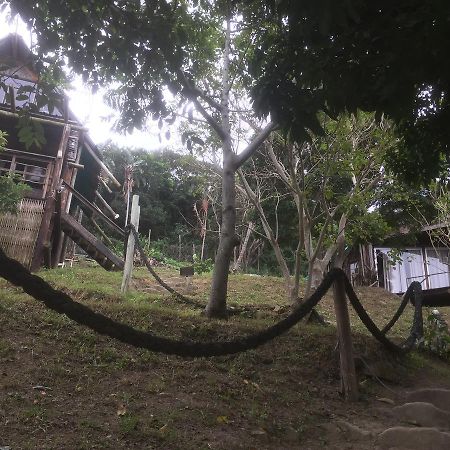 Amapondo Backpacker Lodge Port Saint Johnʼs Esterno foto