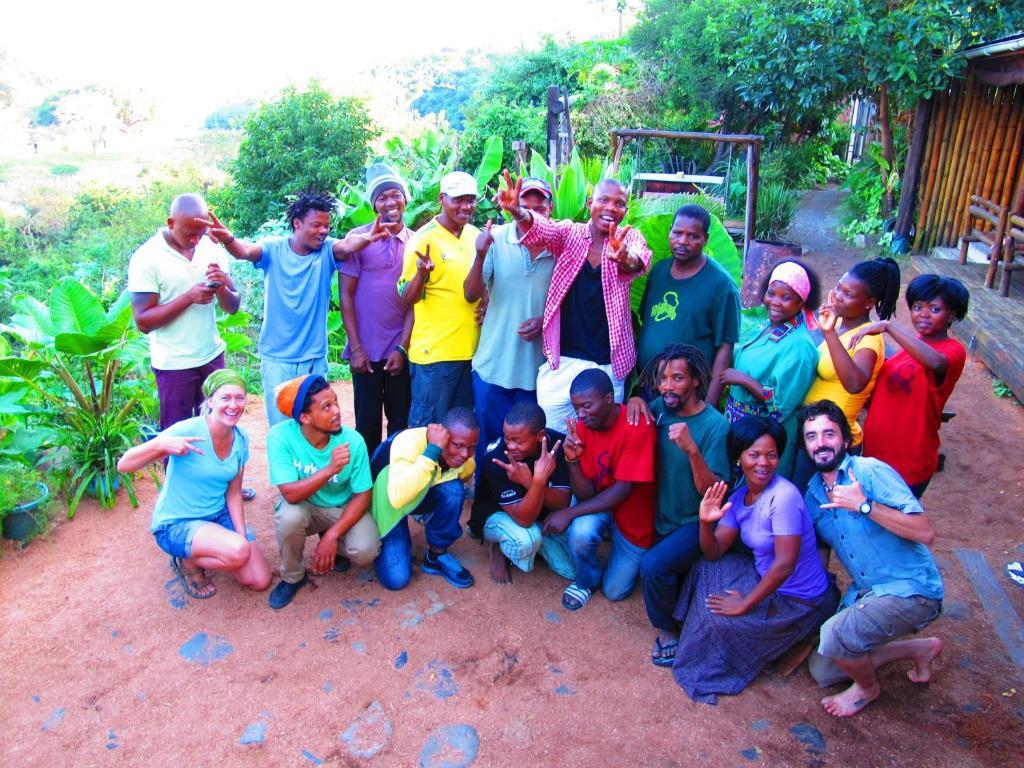 Amapondo Backpacker Lodge Port Saint Johnʼs Esterno foto