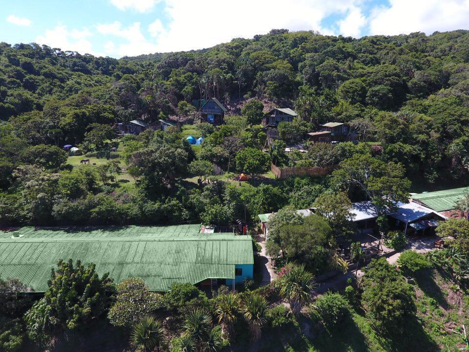 Amapondo Backpacker Lodge Port Saint Johnʼs Esterno foto